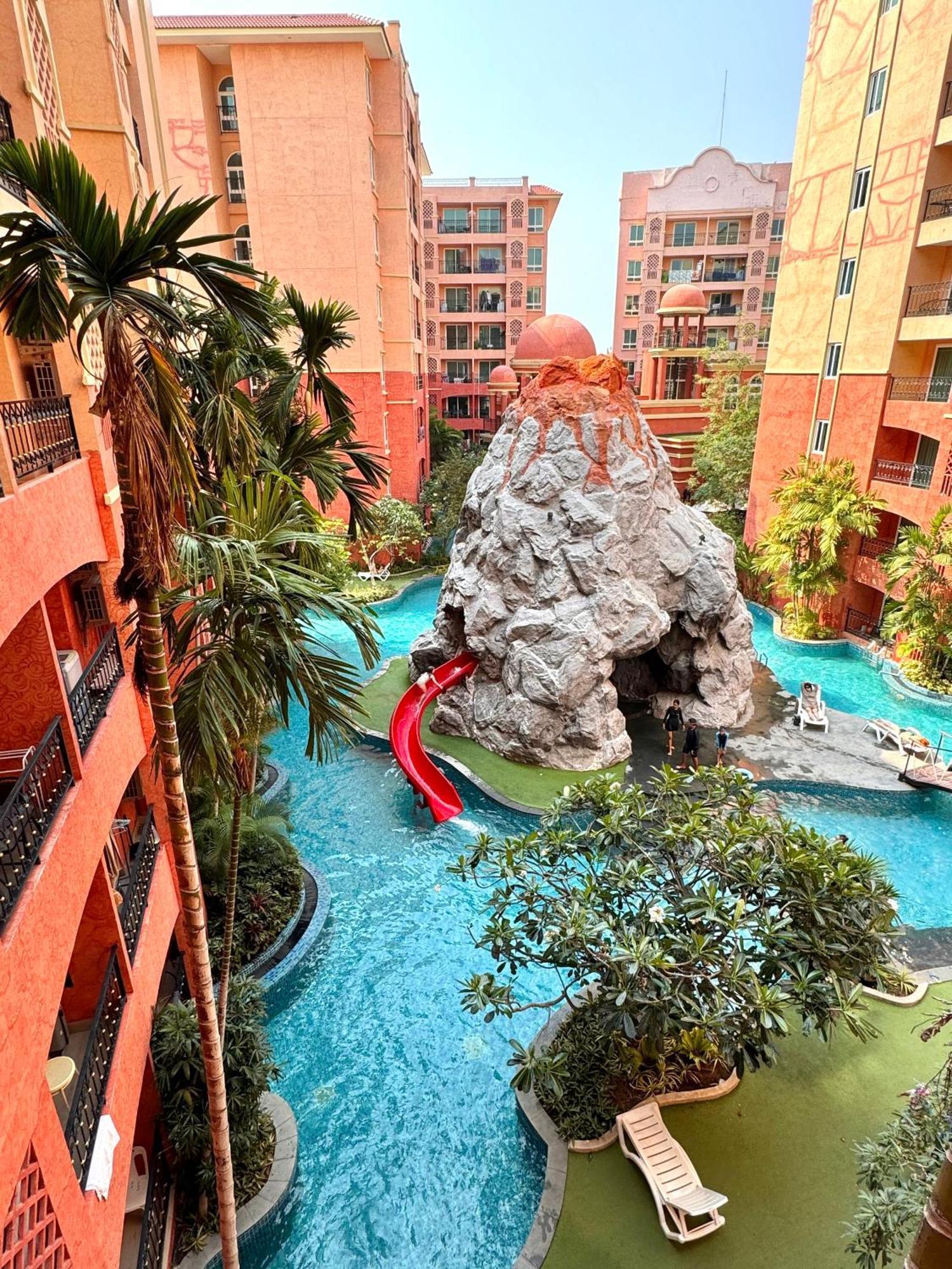 Seven Seas One-bedroom 5 Minutes Walk To * Jomtien Beach
